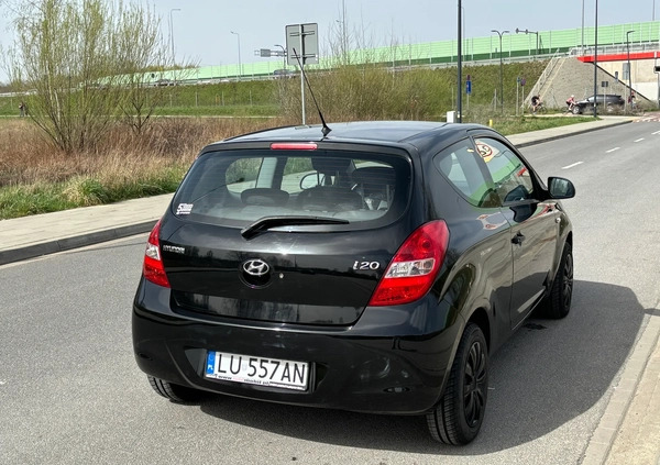 Kia Stonic cena 47847 przebieg: 244389, rok produkcji 2018 z Wolin małe 137